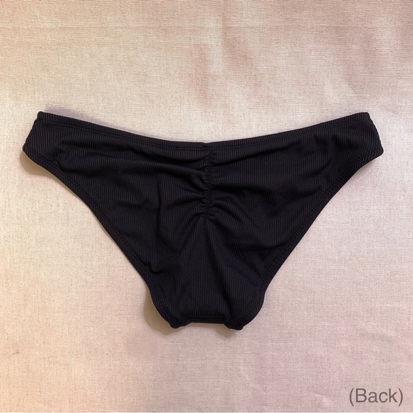 BECCA Modern Edge Ribbed Halter Bikini w/ Shirred Cheeky Bottoms LARGE Black - Picture 6 of 17